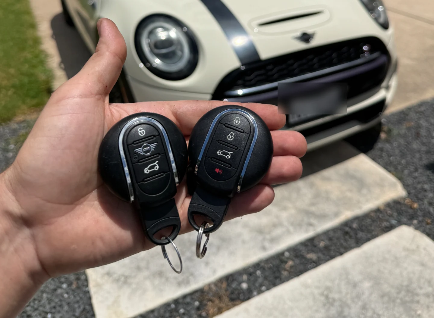 Falcon Locksmith replacement MINI Cooper smart key fobs cut and programmed on-site in Denver